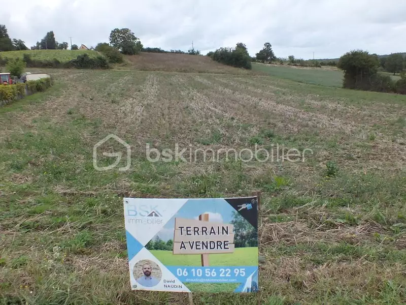 Terrain, 9 406 m²