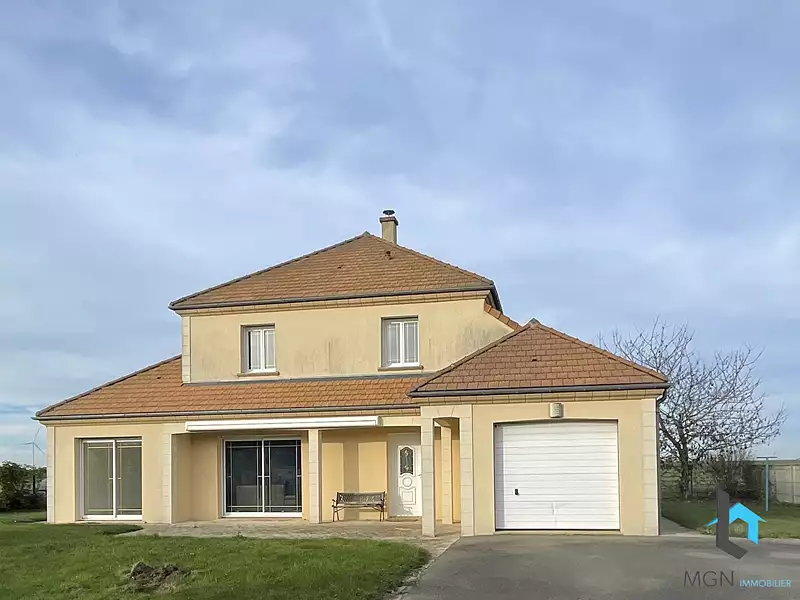 Maison, 144 m²