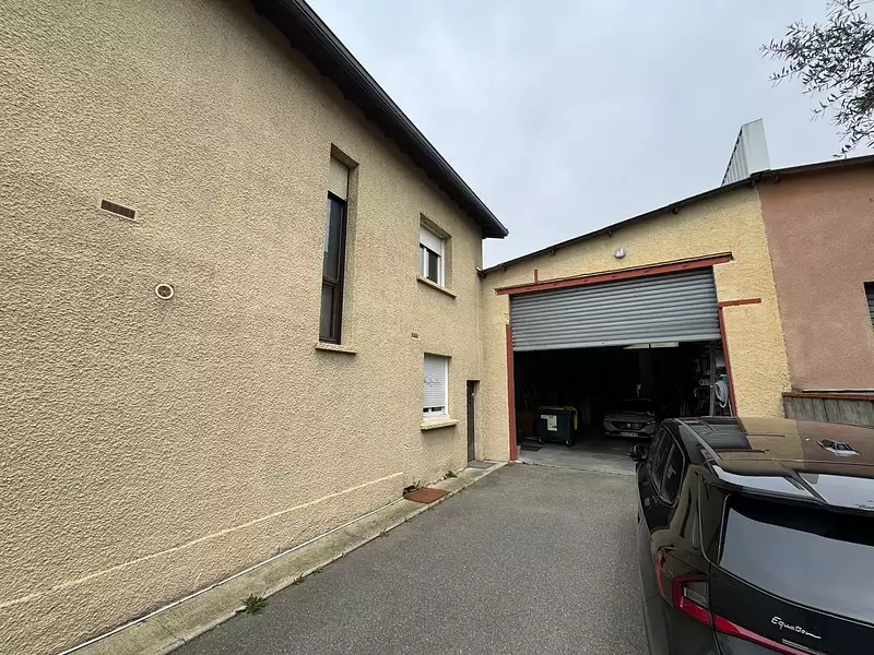 Divers, 361 m²