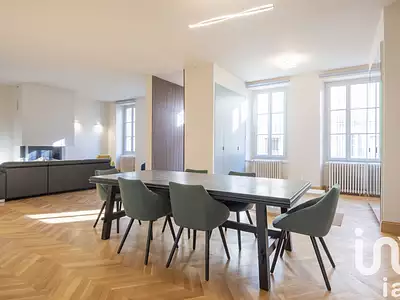 Maison, 334 m²