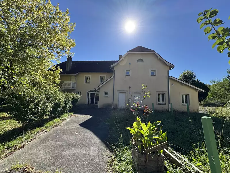 Maison, 477 m²