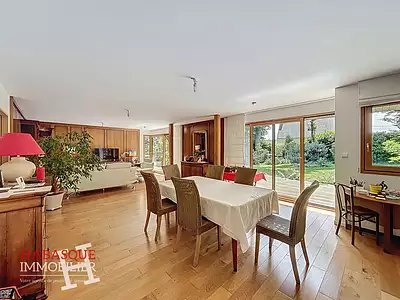 Maison, 193,76 m²