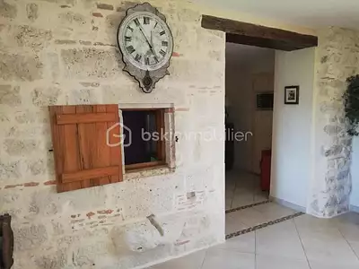 Maison, 240 m²