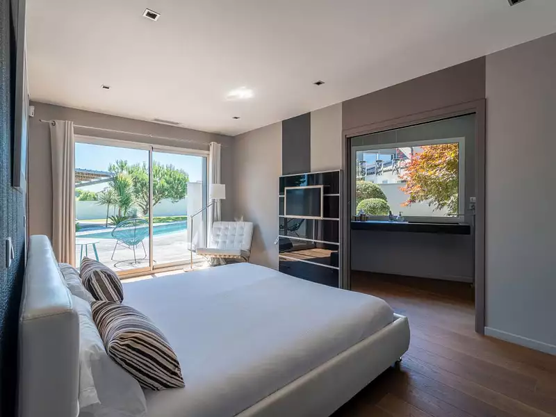 Maison, 254 m²