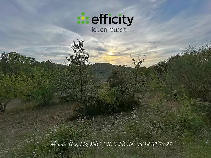 Terrain, 1 480 m²