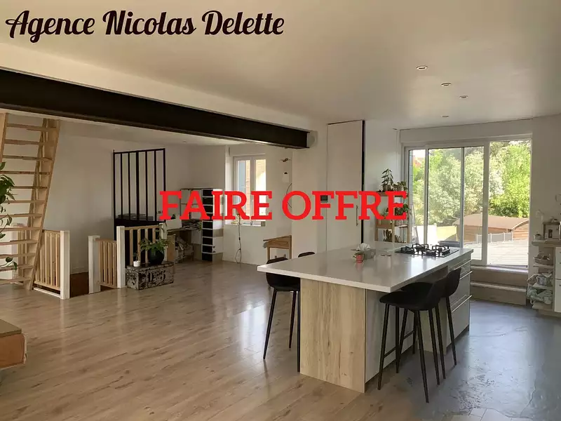 Maison, 185 m²