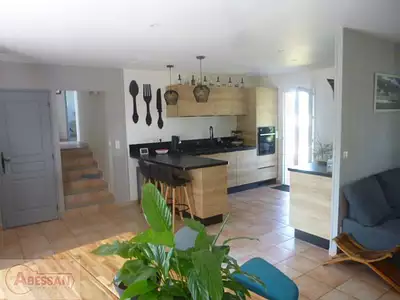 Maison, 93 m²