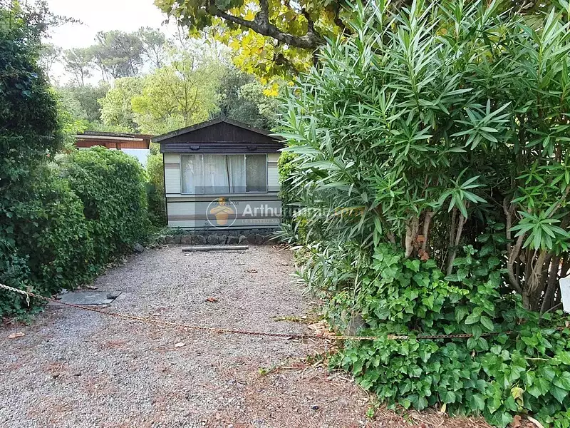 Terrain, 265 m²