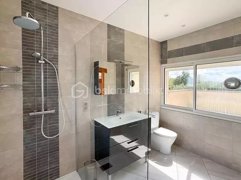 Maison, 237 m²