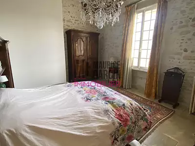 Maison, 590 m²