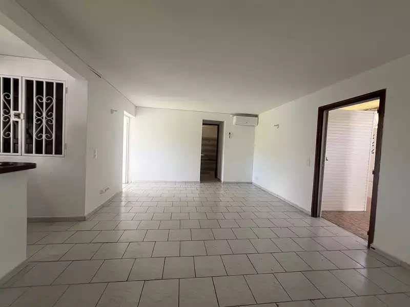 Maison, 192 m²