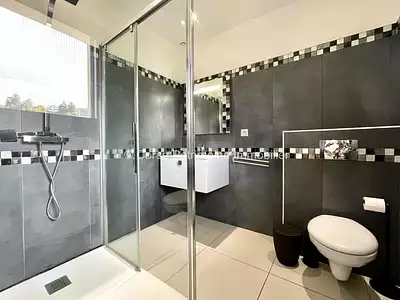 Maison, 210 m²