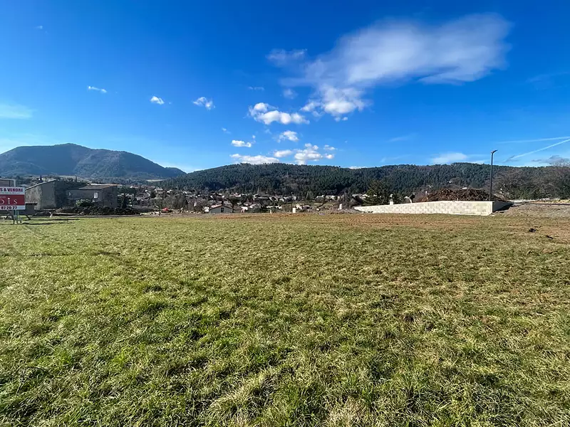 Terrain, 735 m²