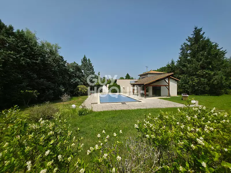 Maison, 340 m²