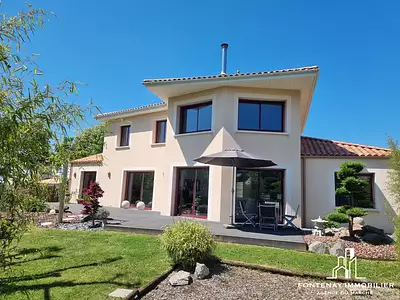 Maison, 226 m²