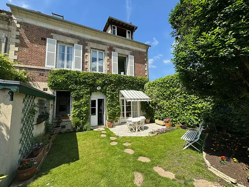 Maison, 183 m²