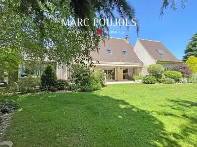 Maison, 255 m²