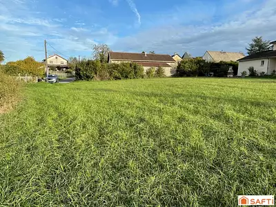 Terrain, 2 810 m²