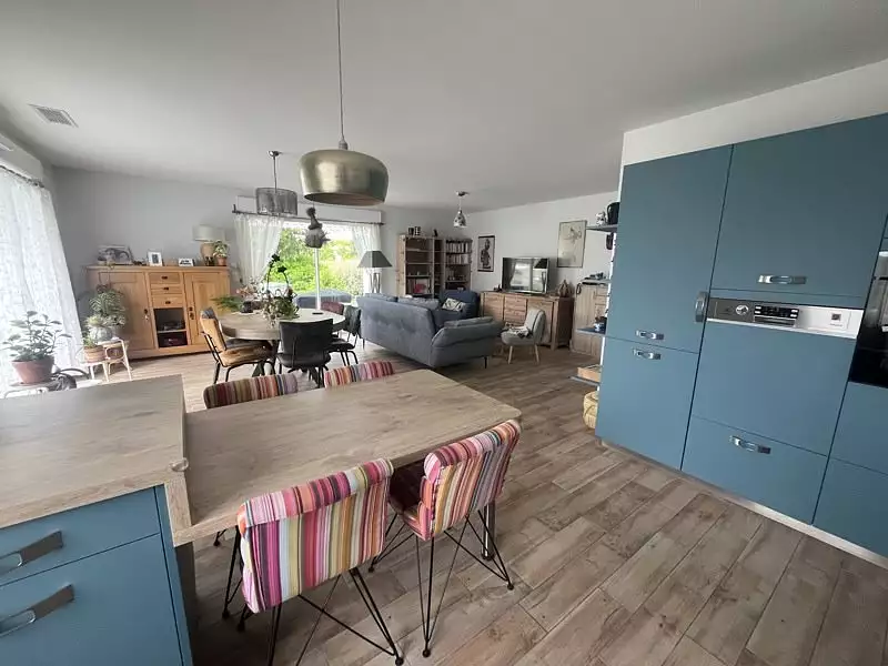 Maison, 93 m²
