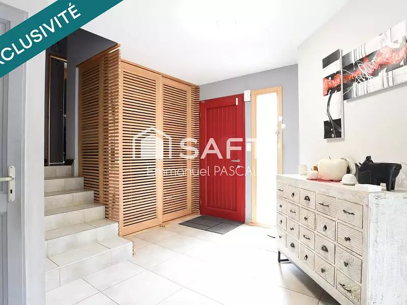 Maison, 180 m²