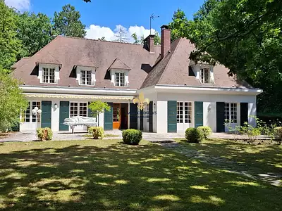 Maison, 280 m²