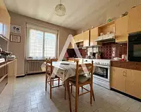 Maison, 180 m²