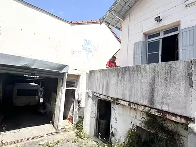 Parking, 200 m²