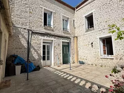 Maison, 208 m²