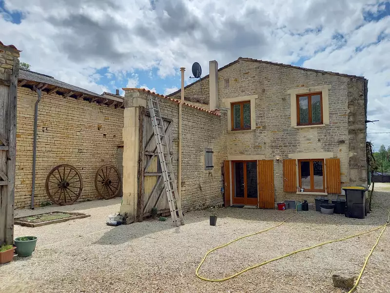 Maison, 215 m²