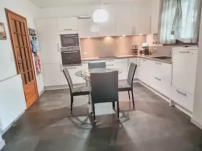 Maison, 230 m²