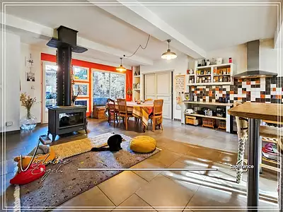 Maison, 197 m²
