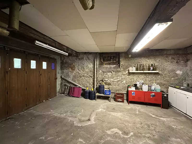 Immeuble, 241,28 m²
