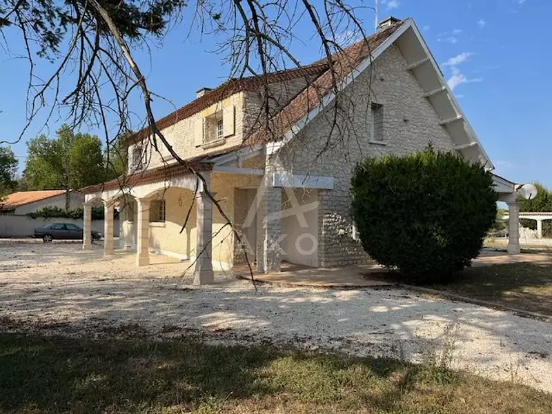 Maison, 250 m²