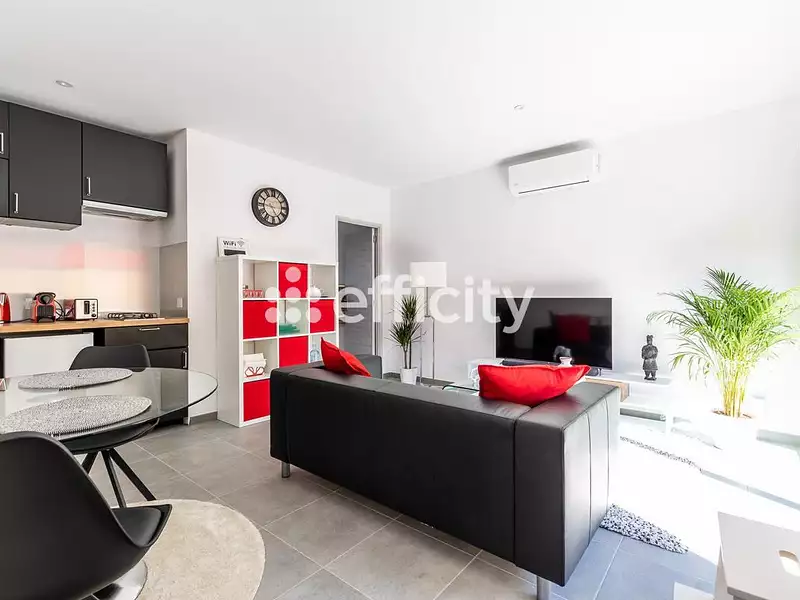 Maison, 340 m²