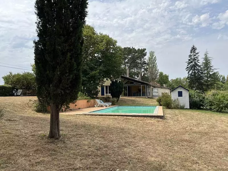 Maison, 195 m²