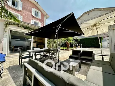 Maison, 224 m²
