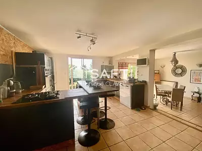 Maison, 163 m²