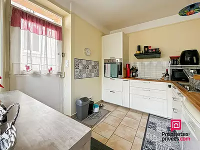 Maison, 370 m²