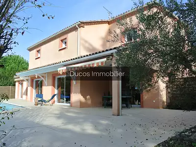 Maison, 240 m²