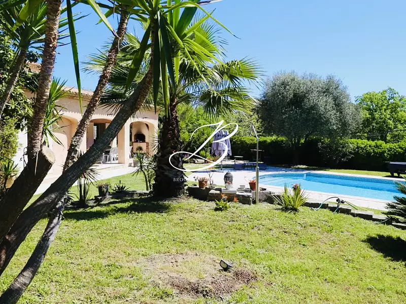Maison, 200 m²