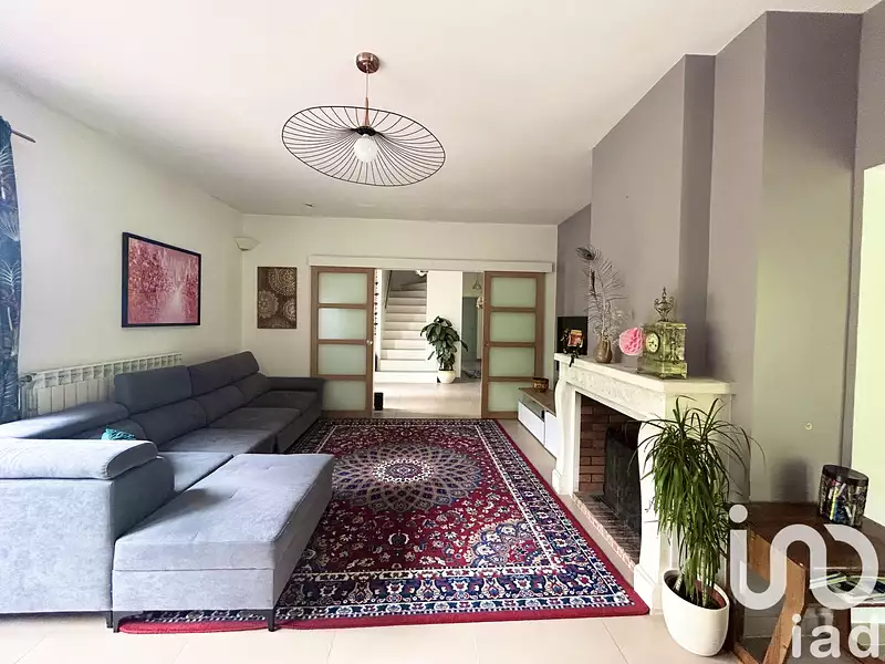 Maison, 211 m²