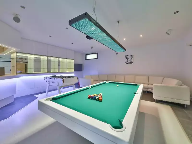 Maison, 603,58 m²