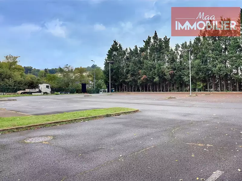Divers, 700 m²