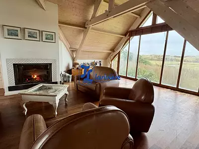 Maison, 277 m²