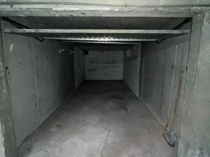 Parking, 12 m²