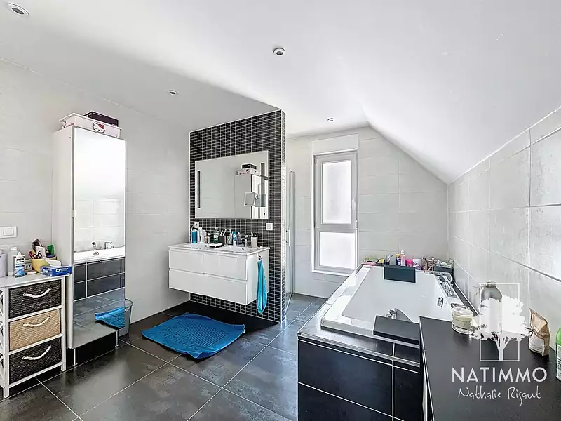 Maison, 188 m²