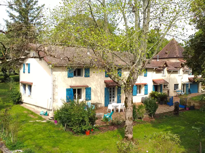 Maison, 323 m²