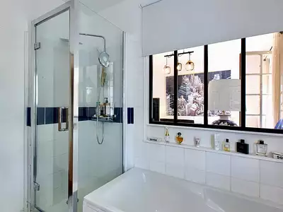 Maison, 225 m²