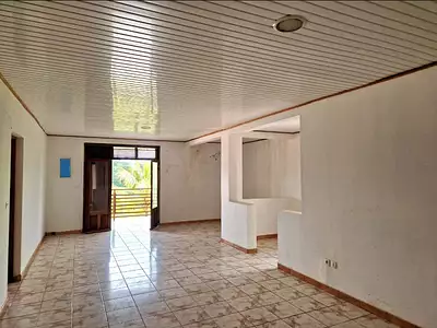Maison, 220 m²