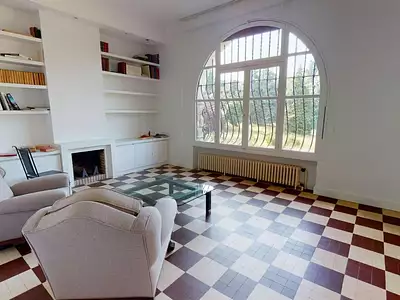 Maison, 325 m²